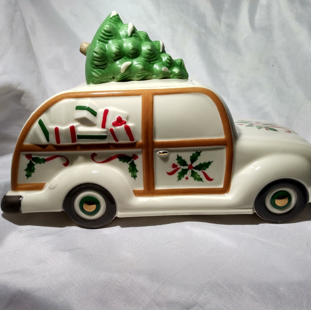 Holiday Station Wagon Cookie Jar. Lenox